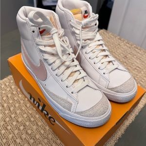 Nike Blazer Mid ‘77